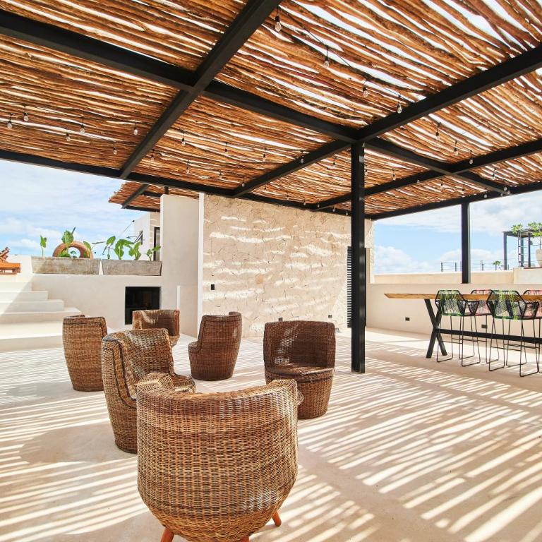 Casa Baay - Private 17 Bedroom House, 34 Pax, Rooftop and Pool + Concierge - Casa - 5
