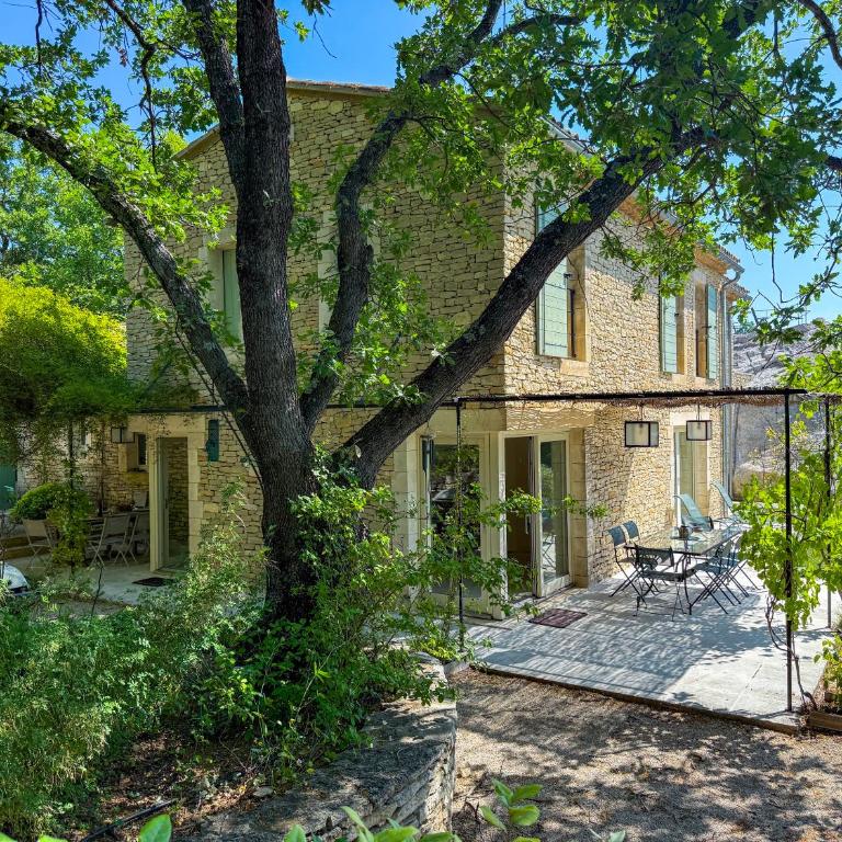 Mas à Gordes avec piscine et vue incroyable à 800 m du village - Villa Deluxe - 3