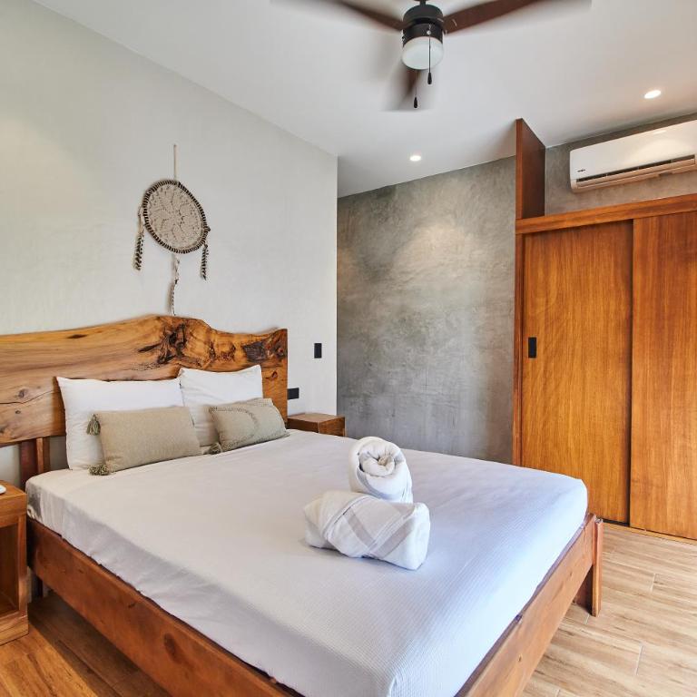 Casa Baay - Private 17 Bedroom House, 34 Pax, Rooftop and Pool + Concierge - Casa - 27