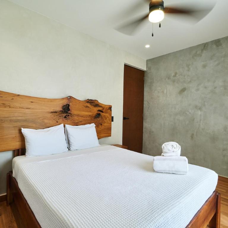 Casa Baay - Private 17 Bedroom House, 34 Pax, Rooftop and Pool + Concierge - Casa - 20