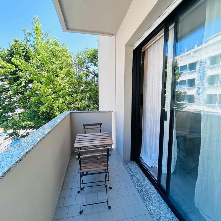 Residenza Luxury Porto 3 Camere - Flexrent Immobiliare Abissinia - Three-Bedroom Apartment - 7