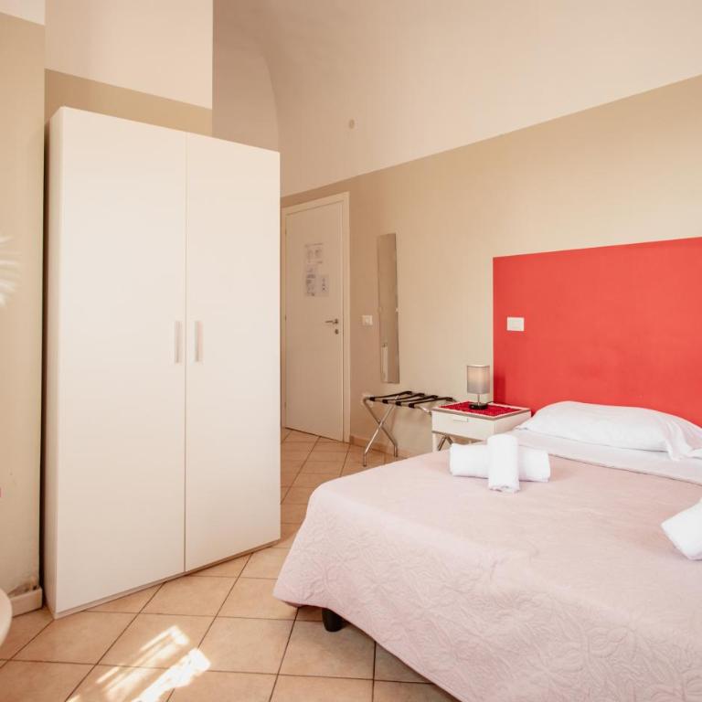 B&B Toscana - Double or Twin Room with Extra Bed - 10