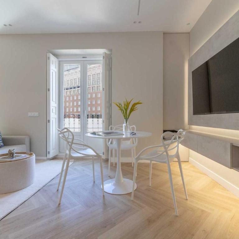 Moderno apartamento junto a Plaza España - Two-Bedroom Apartment - 3