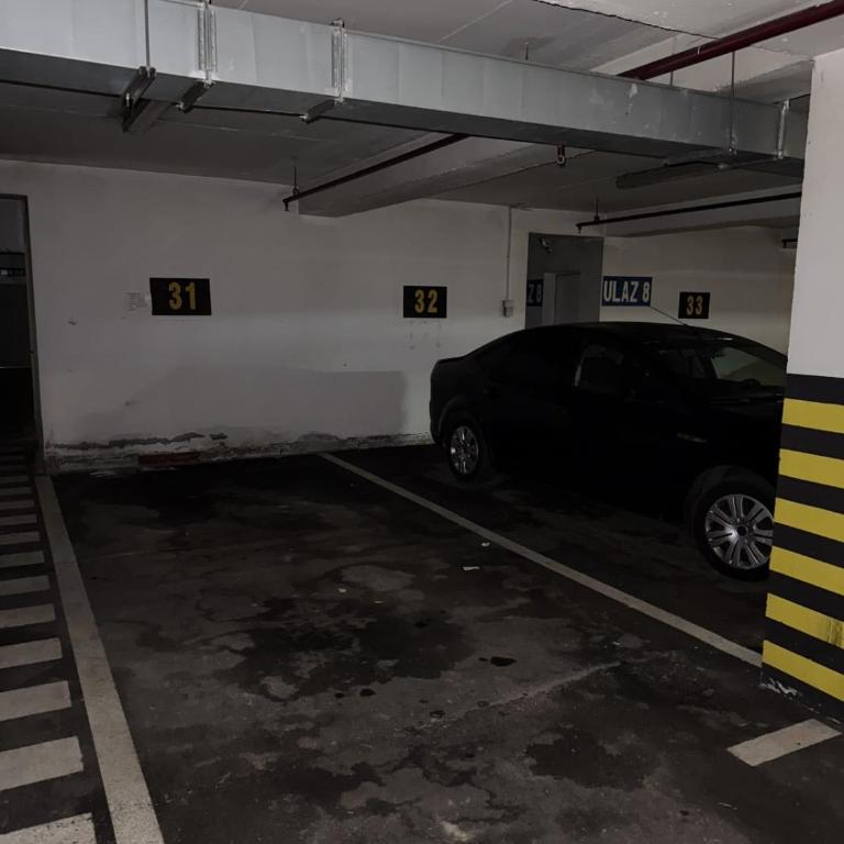 City Apartment Banja Luka sa Parkingom u garazi - One-Bedroom Apartment - 16