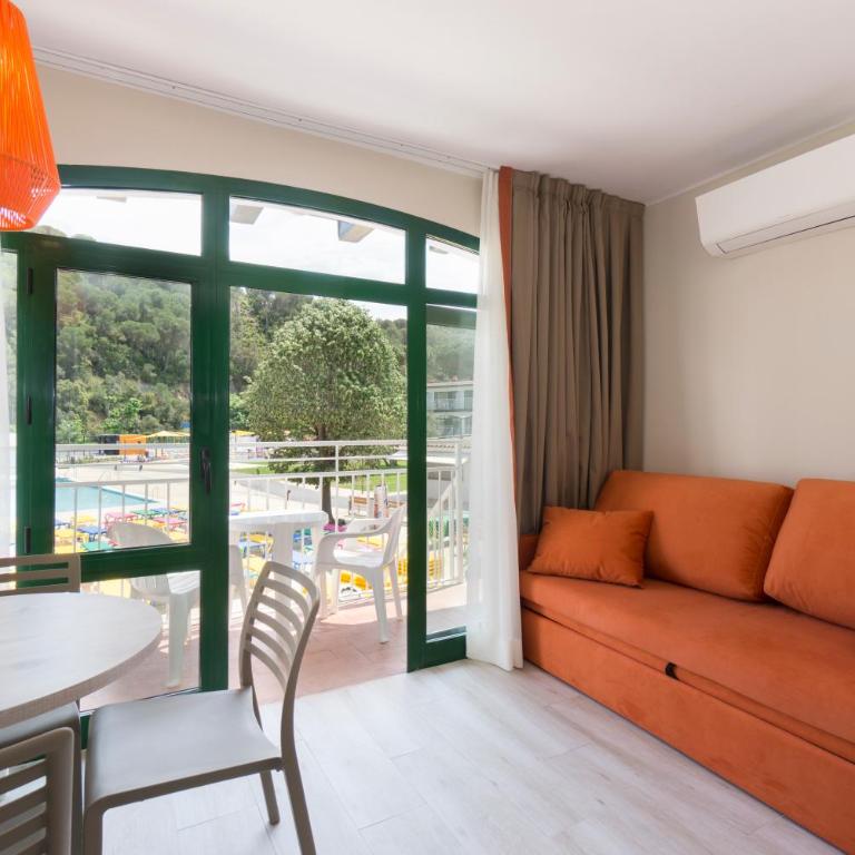 Medplaya Aparthotel Sant Eloi - Habitación Familiar - 5