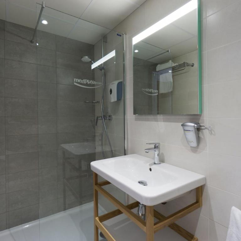 Medplaya Aparthotel Sant Eloi - Habitación Familiar - 3