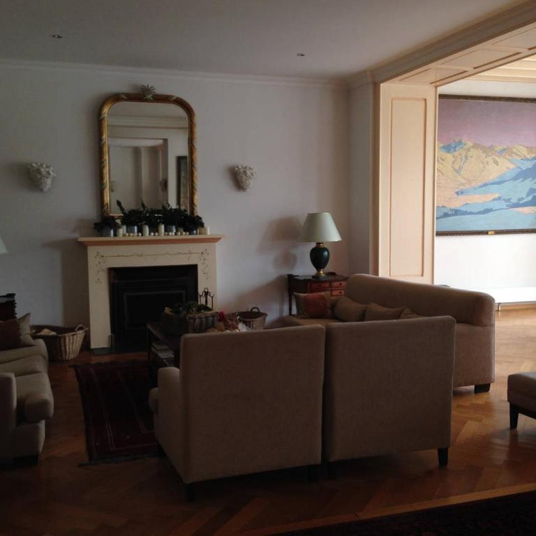 Great view Top floor spacious flat with Pool and Gym - Ferienhaus - 15