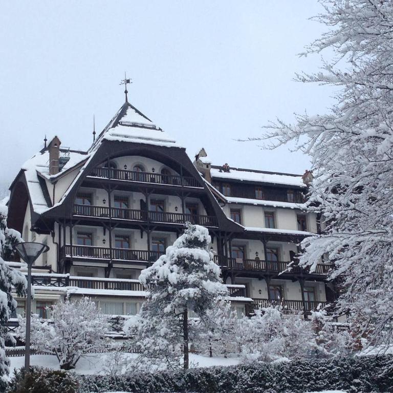 Great view Top floor spacious flat with Pool and Gym - Ferienhaus - 1