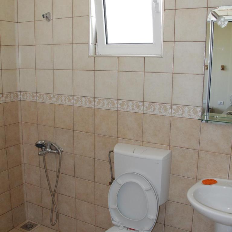 Apartments Family Ibrahimi - Četvorokrevetna Soba - 4