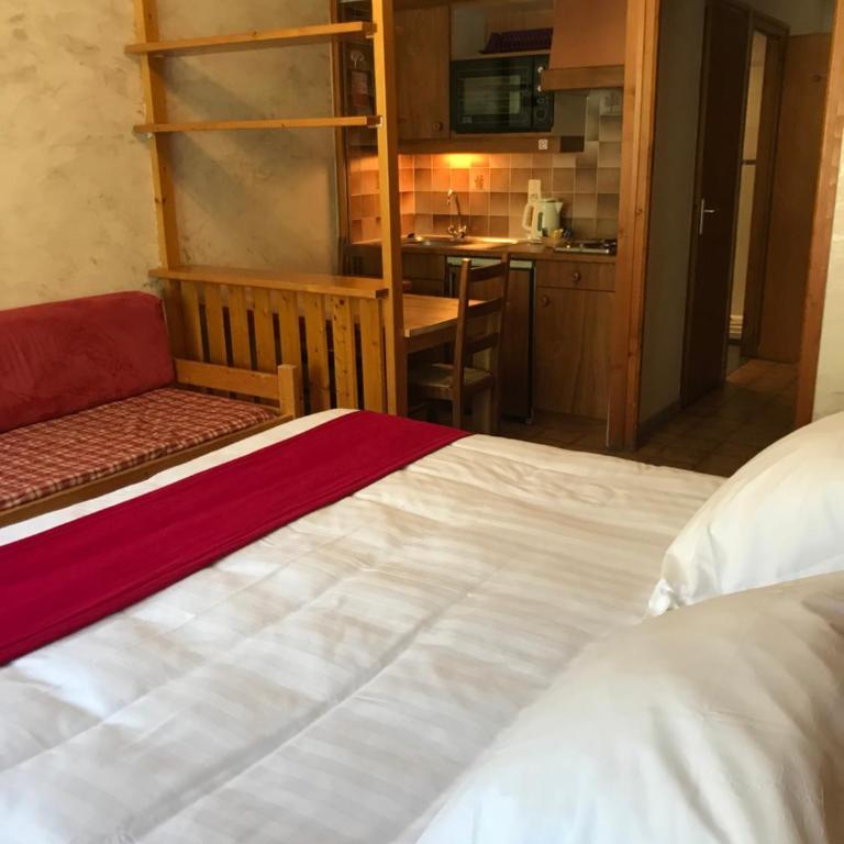Au Bois de Lune - Chambre Triple avec Balcon - 11