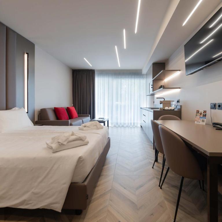 Aurora ApartHotel - Junior Suite - 6