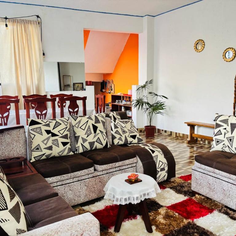 Bachita's apartment - Three-Bedroom Apartment - 2