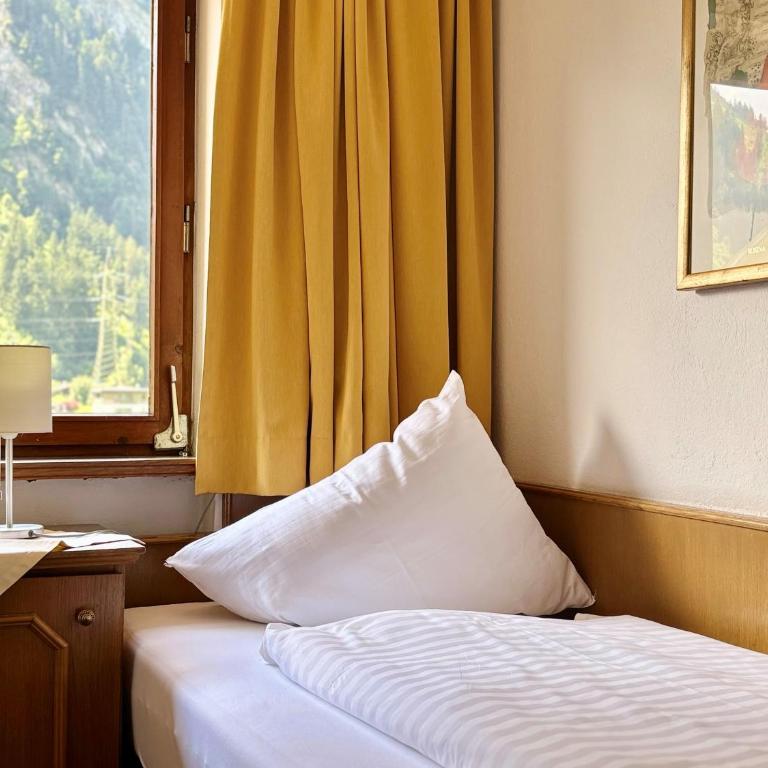 Apart-Garni Alpevita - Einzelzimmer 230 mit Balkon - 4