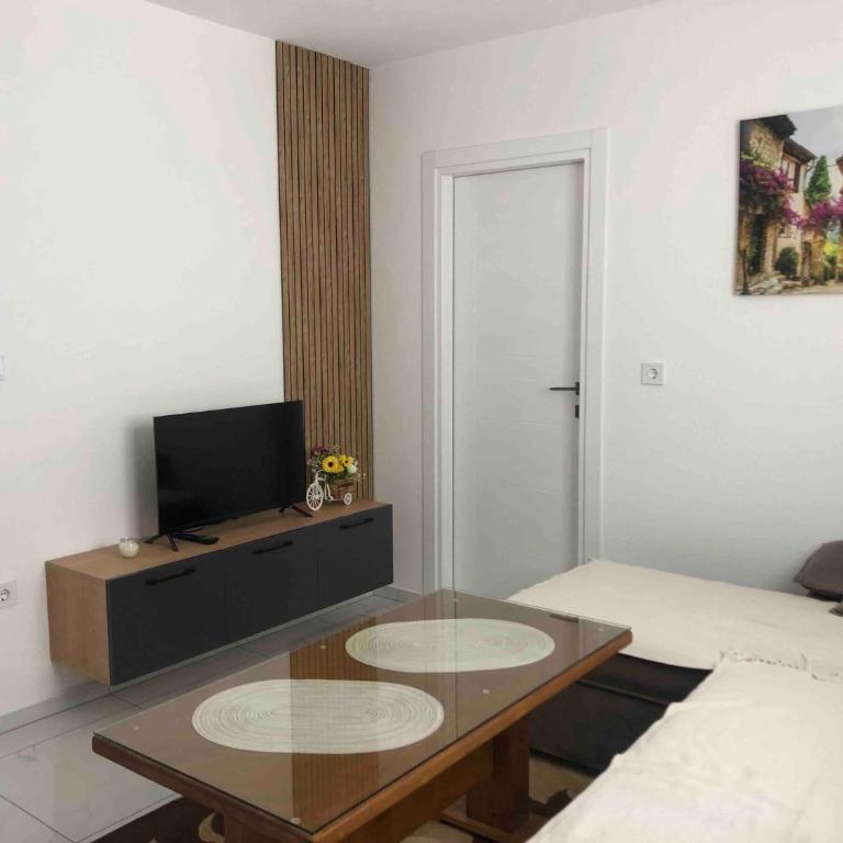 Apartmani AMAN - One-Bedroom Apartment - 2