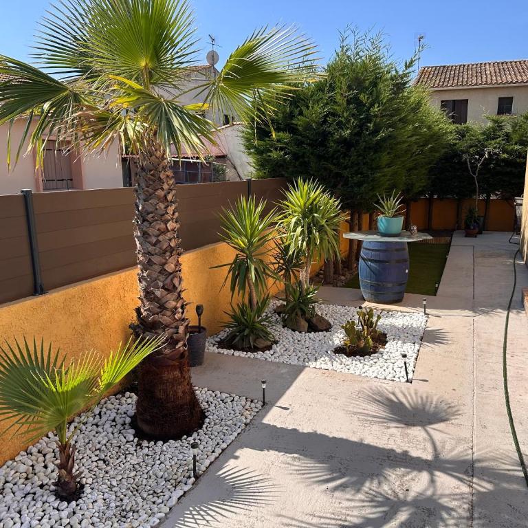 La Maison Ensoleillée - Avec jardin et terrasse - Maison 3 Chambres - 16