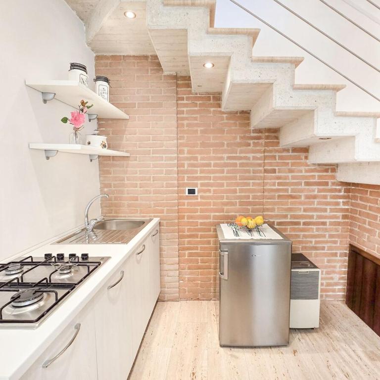 Palazzina Cieloterra in pieno centro - Appartamento con 2 Camere da Letto - 3