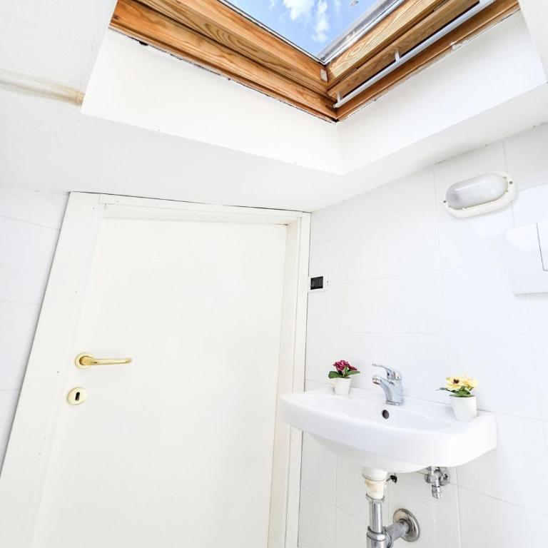 Palazzina Cieloterra in pieno centro - Appartamento con 2 Camere da Letto - 24