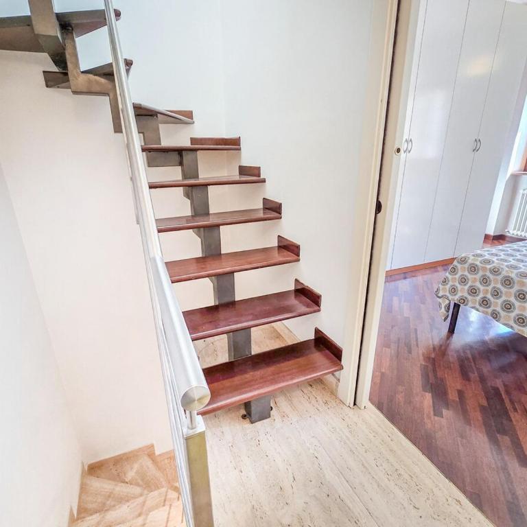 Palazzina Cieloterra in pieno centro - Appartamento con 2 Camere da Letto - 32