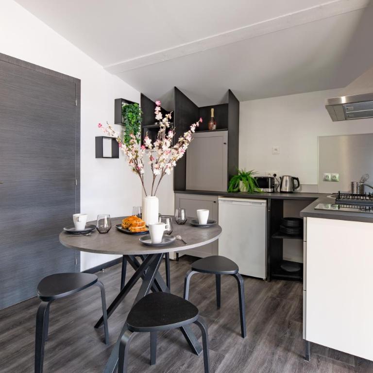 Pichoun Nachiano - Appt climatisé avec jacuzzi - Appartement 2 Chambres - 9