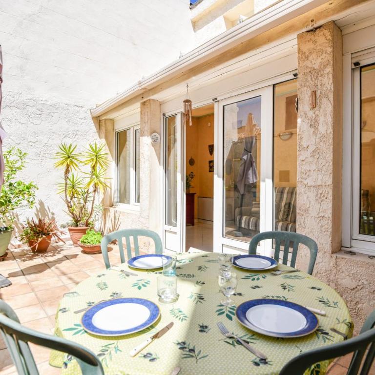 Appart atypique avec 1 ch avec terrasse à Bompard - Apartamento - 2