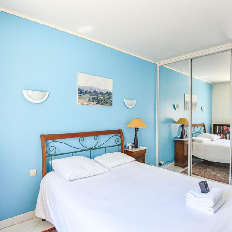 Appart atypique avec 1 ch avec terrasse à Bompard - Apartamento - 4