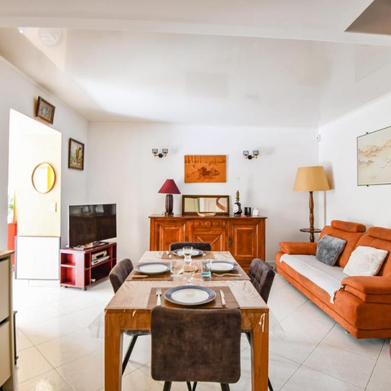 Appart atypique avec 1 ch avec terrasse à Bompard - Apartamento - 6