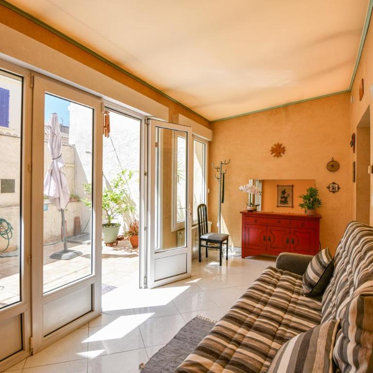 Appart atypique avec 1 ch avec terrasse à Bompard - Apartamento - 10