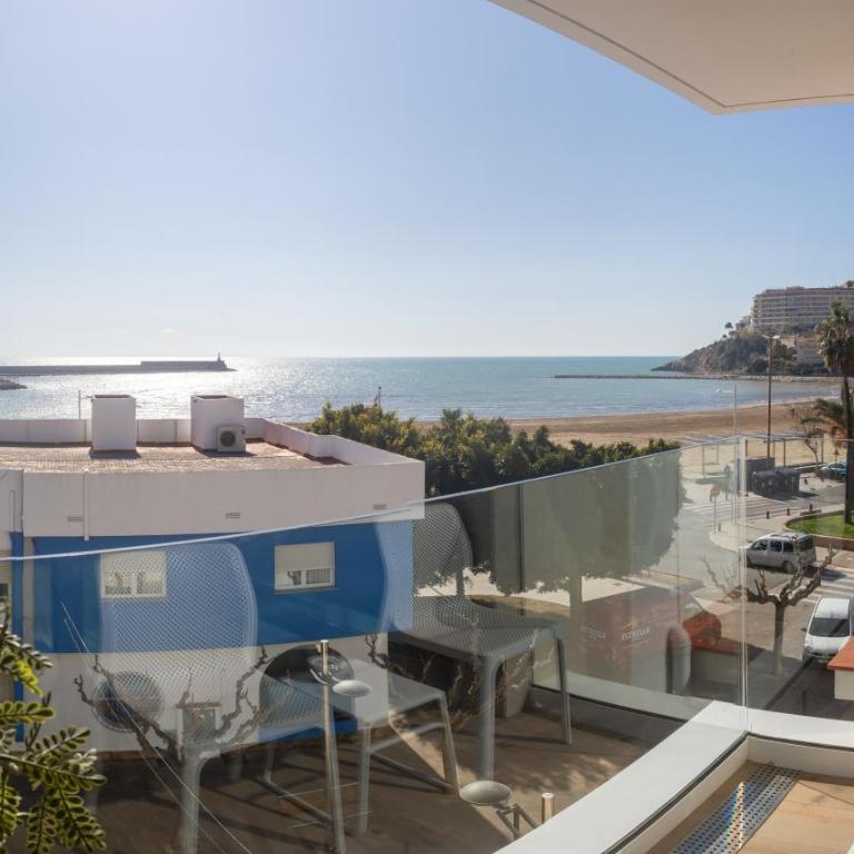 XULOS Rooms & Suites - Habitación Doble Deluxe con balcón y vistas al mar - 5