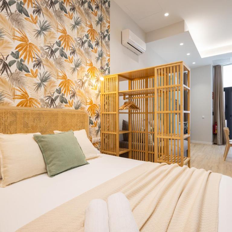 FLORIT FLATS - Arts & Port Suites - PET FRIENDLY - Family Studio - 13