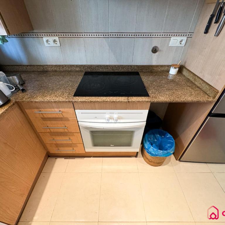 Rojo Amanecer - Apartamento de 2 dormitorios con balcón y vistas al mar - 11