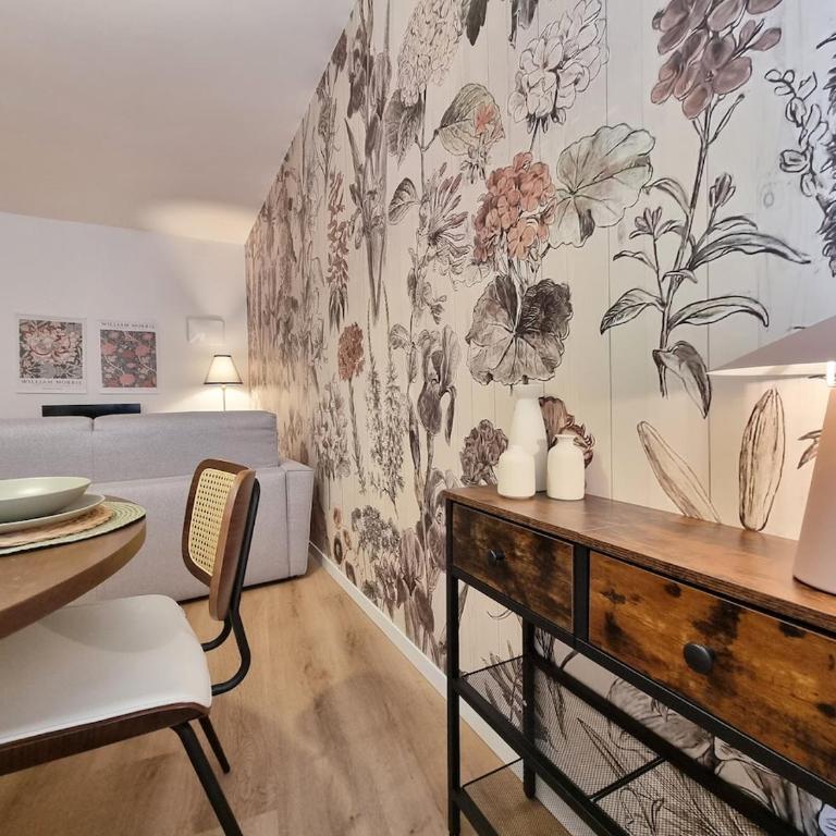 'Suite San Nicolò' -Treviso Historic Center with Parking Space - 10 min walking to Train Station - Apartamento de 2 dormitorios - 15