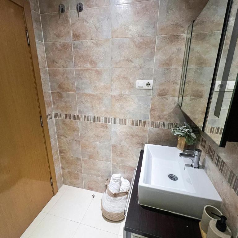 Rojo Amanecer - Apartamento de 2 dormitorios con balcón y vistas al mar - 33