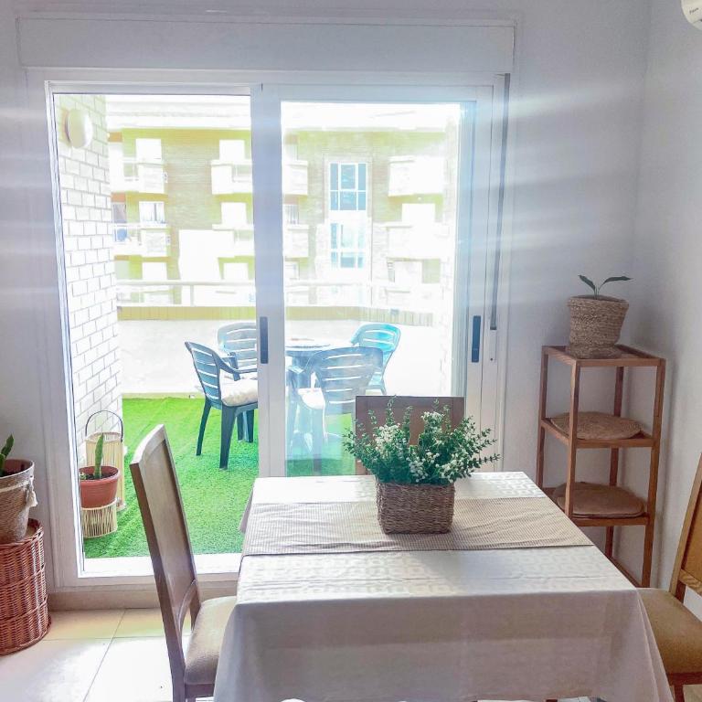 Rojo Amanecer - Apartamento de 2 dormitorios con balcón y vistas al mar - 35