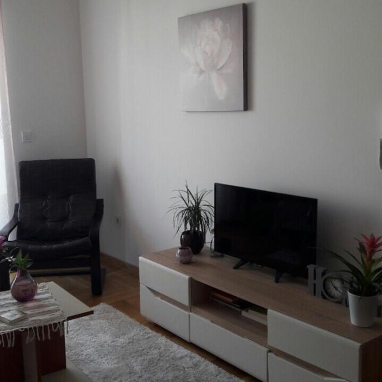 Cozy Apartment Perfect for Vacation - Apartman sa 2 Spavaće Sobe - 4