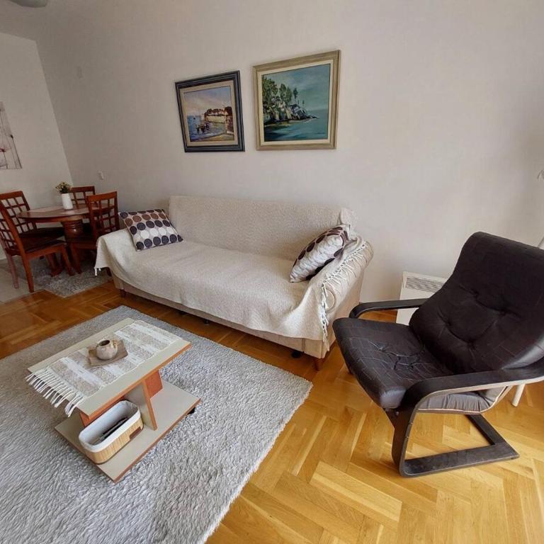 Cozy Apartment Perfect for Vacation - Apartman sa 2 Spavaće Sobe - 7