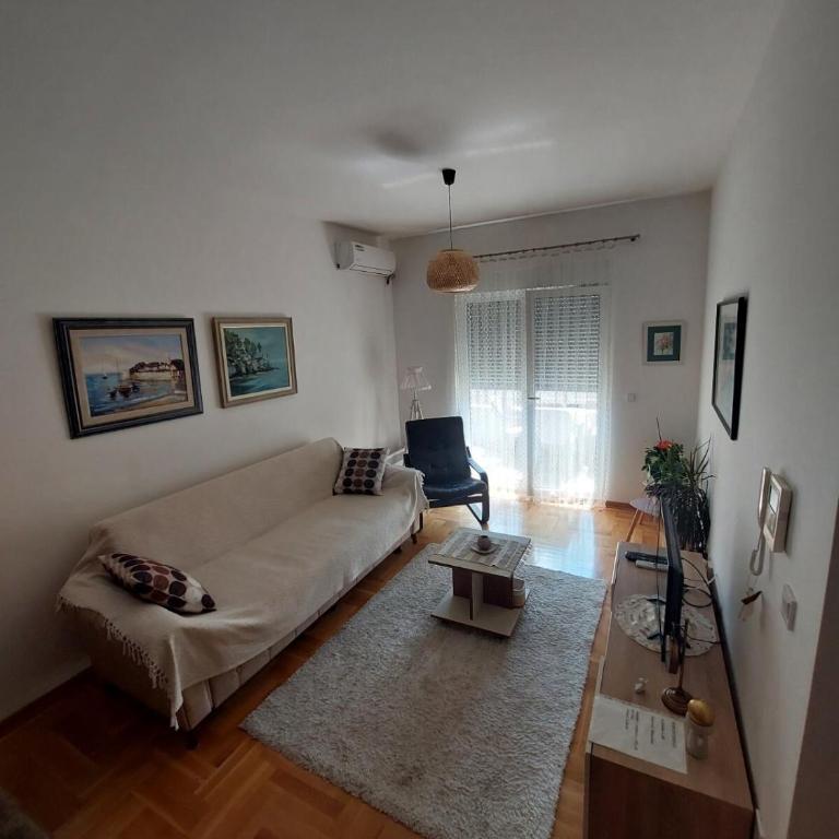 Cozy Apartment Perfect for Vacation - Apartman sa 2 Spavaće Sobe - 24