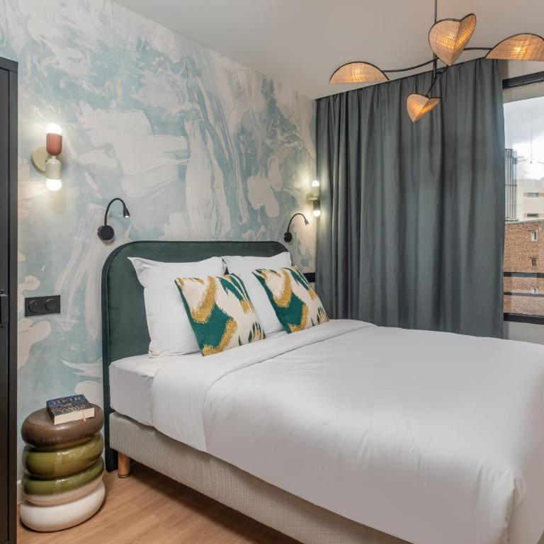 Montmartre Paris Suite - Two-Bedroom Apartment - 9