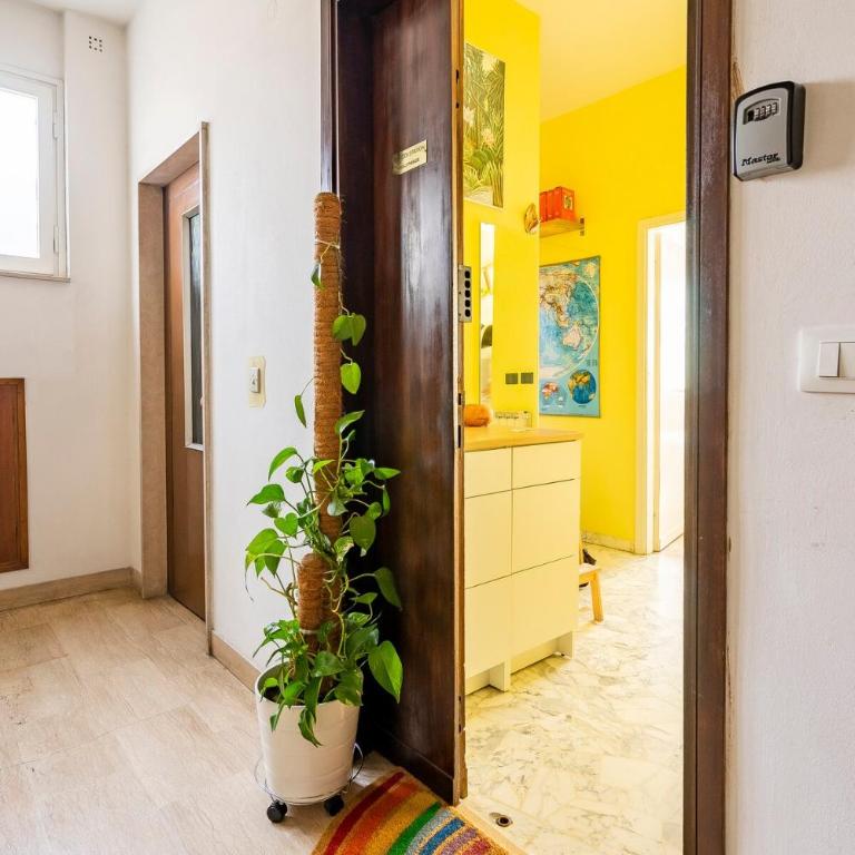 Florence Station Guesthouse - Camera Matrimoniale/Doppia con Letti Singoli con Bagno in Comune - 6