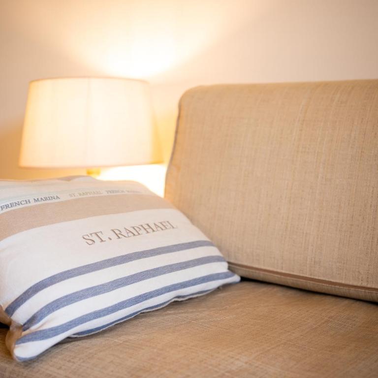 GuestHost - Bordighera Terrace APT with Parking & Shared Pool - Appartamento con 1 Camera da Letto e Terrazza - 12