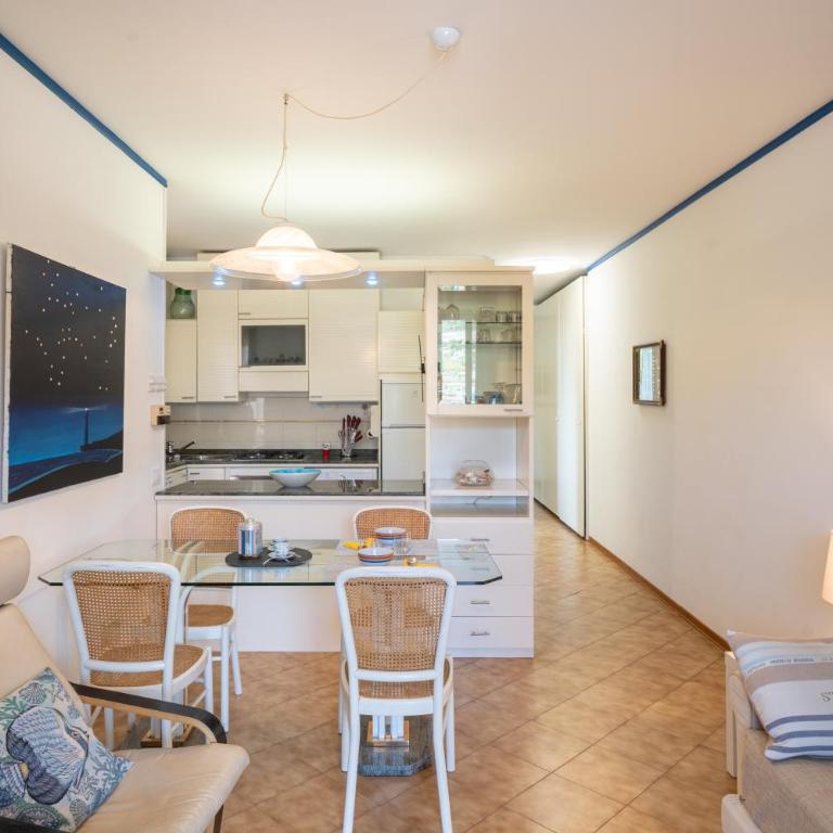 GuestHost - Bordighera Terrace APT with Parking & Shared Pool - Appartamento con 1 Camera da Letto e Terrazza - 14