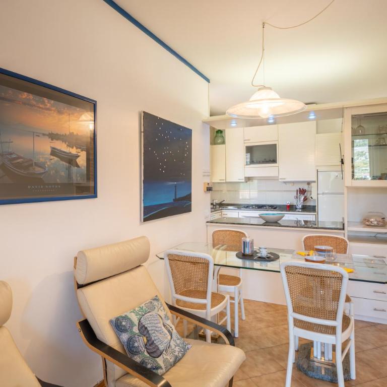 GuestHost - Bordighera Terrace APT with Parking & Shared Pool - Appartamento con 1 Camera da Letto e Terrazza - 13