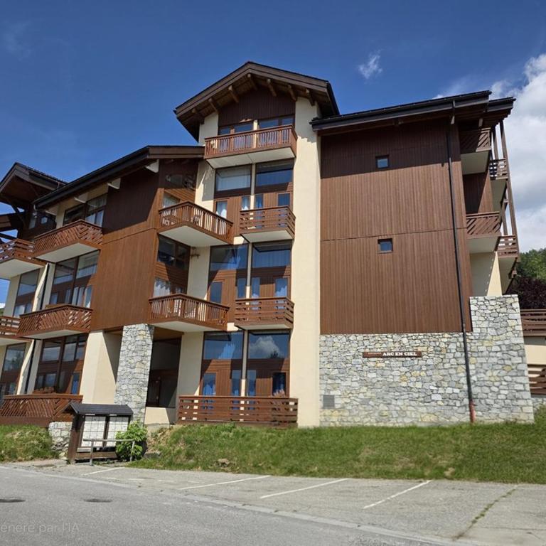 Triplex 6 pers, proche pistes, balcon, animaux admis - Appartement 3 Chambres - 11