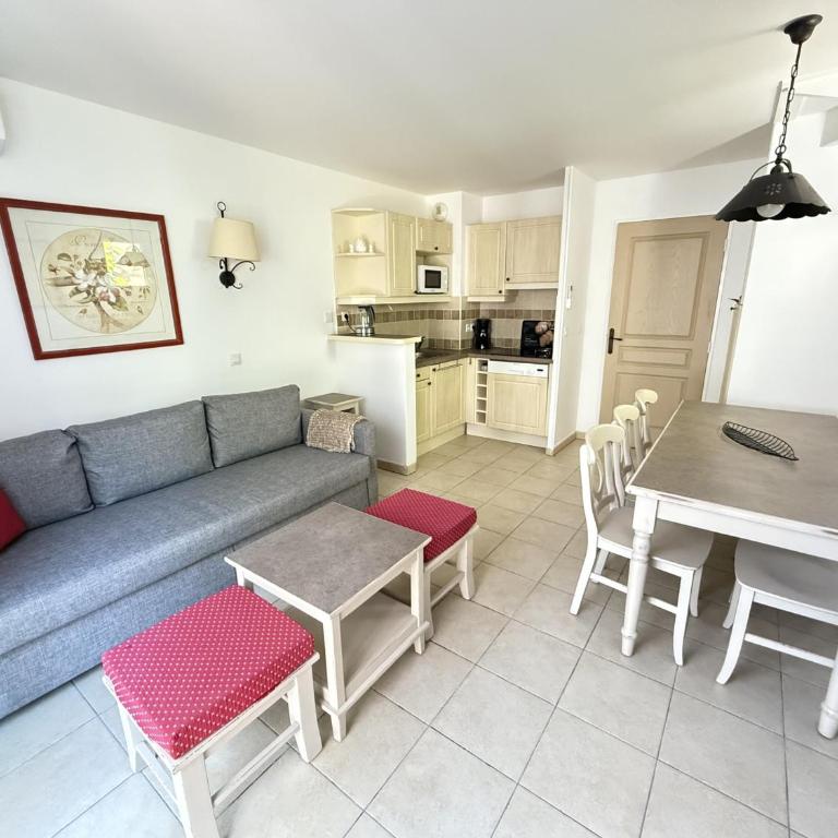 Maison en Provence avec Piscine et Climatisation - FR-1-658-36 - Maison de Vacances - 4