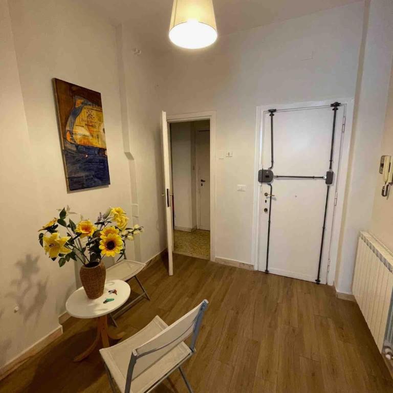 Three bedroom apartment with a view in Monti - Appartamento con 3 Camere da Letto - 41