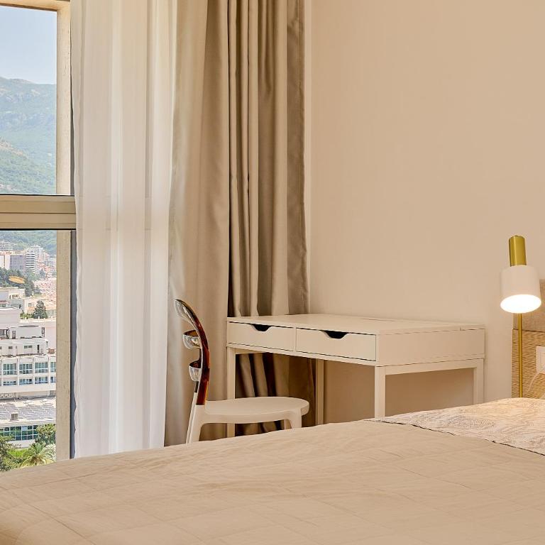 Vista Mare Apartments - One-Bedroom Apartment - 21