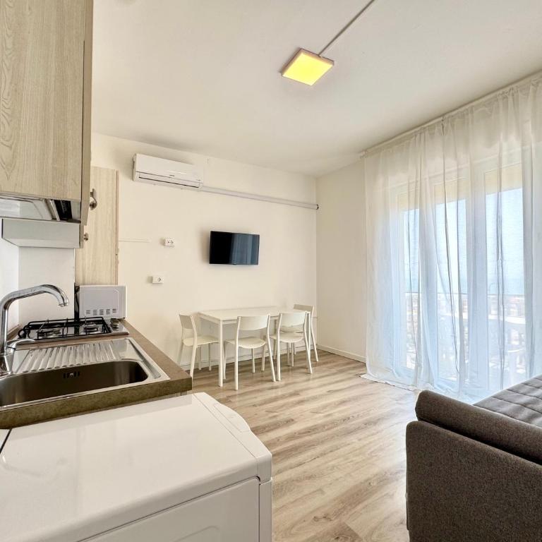 Villa Fronte Mare - Carraro Immobiliare - Family Apartments - Appartamento con 2 Camere da Letto - 10