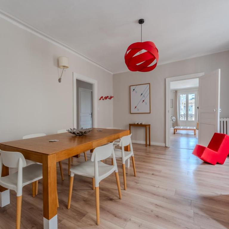 Exceptionnel appartement avec vue Place de la Comédie - Appartement 3 Chambres - 11