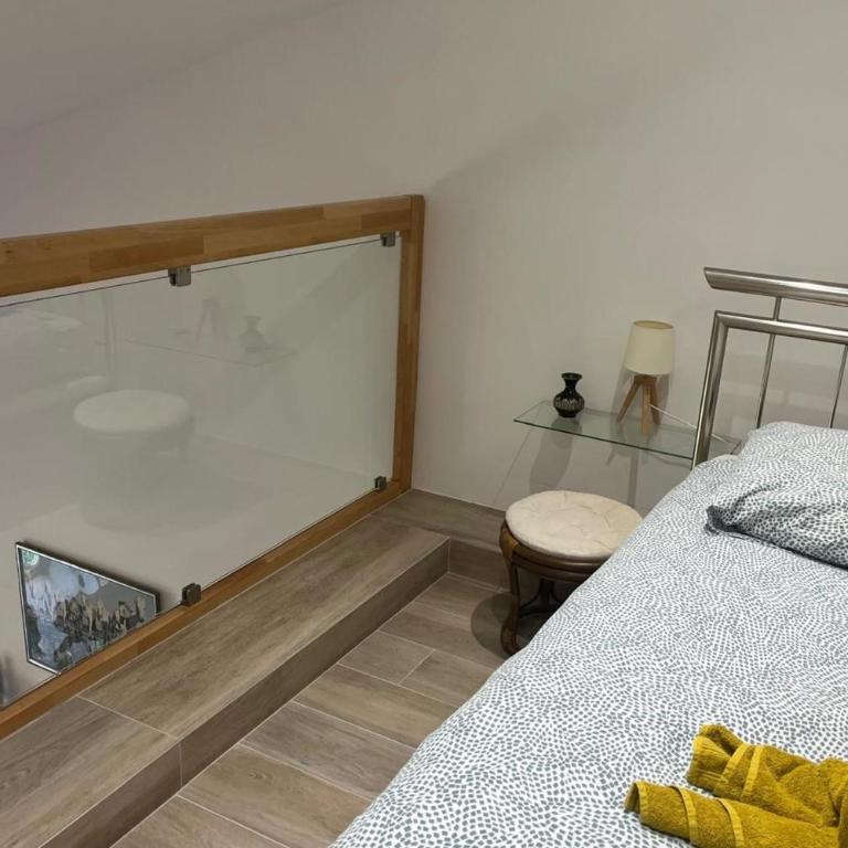 Renovated 1 bedroom apartment near sea - Apartment - 5