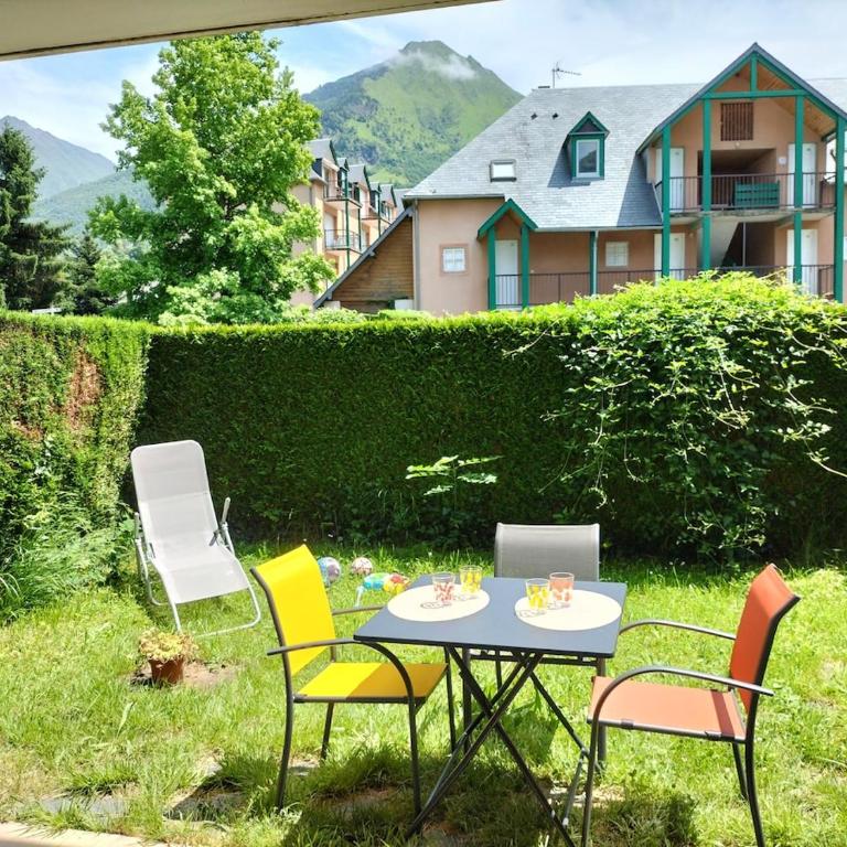 jardin plein sud, vue montagne, proche Luz Saint Sauveur - Appartement 2 Chambres - 13