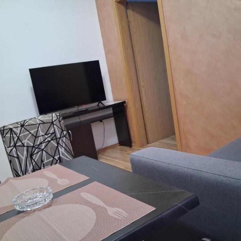 Apartmani Jaz 24 - Apartman s 1 Spavaćom Sobom i Balkonom - 4